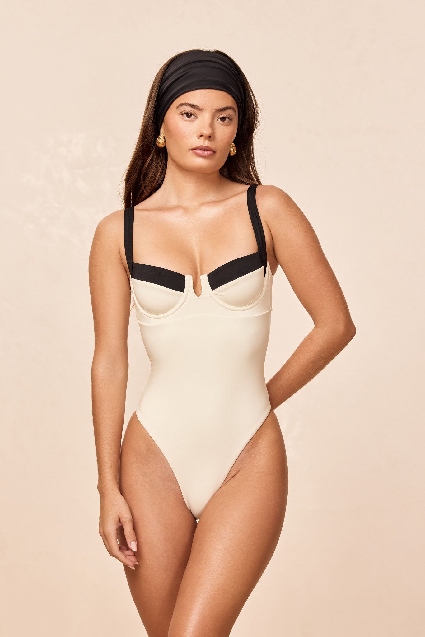 Clovelly One Piece - Ivory/Black