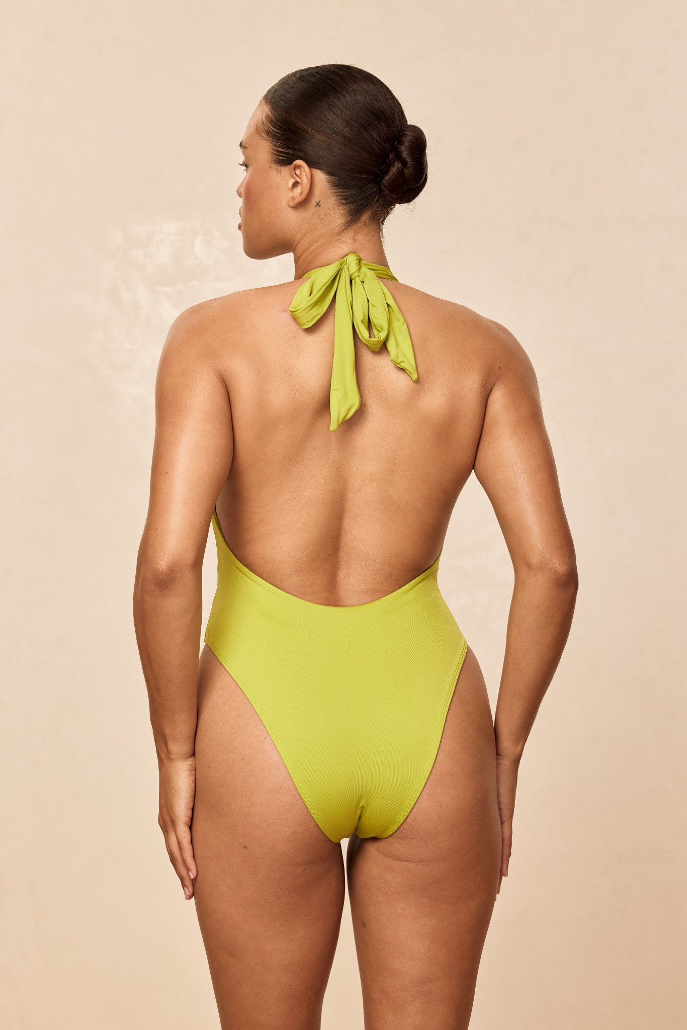 Montego One Piece - Apple