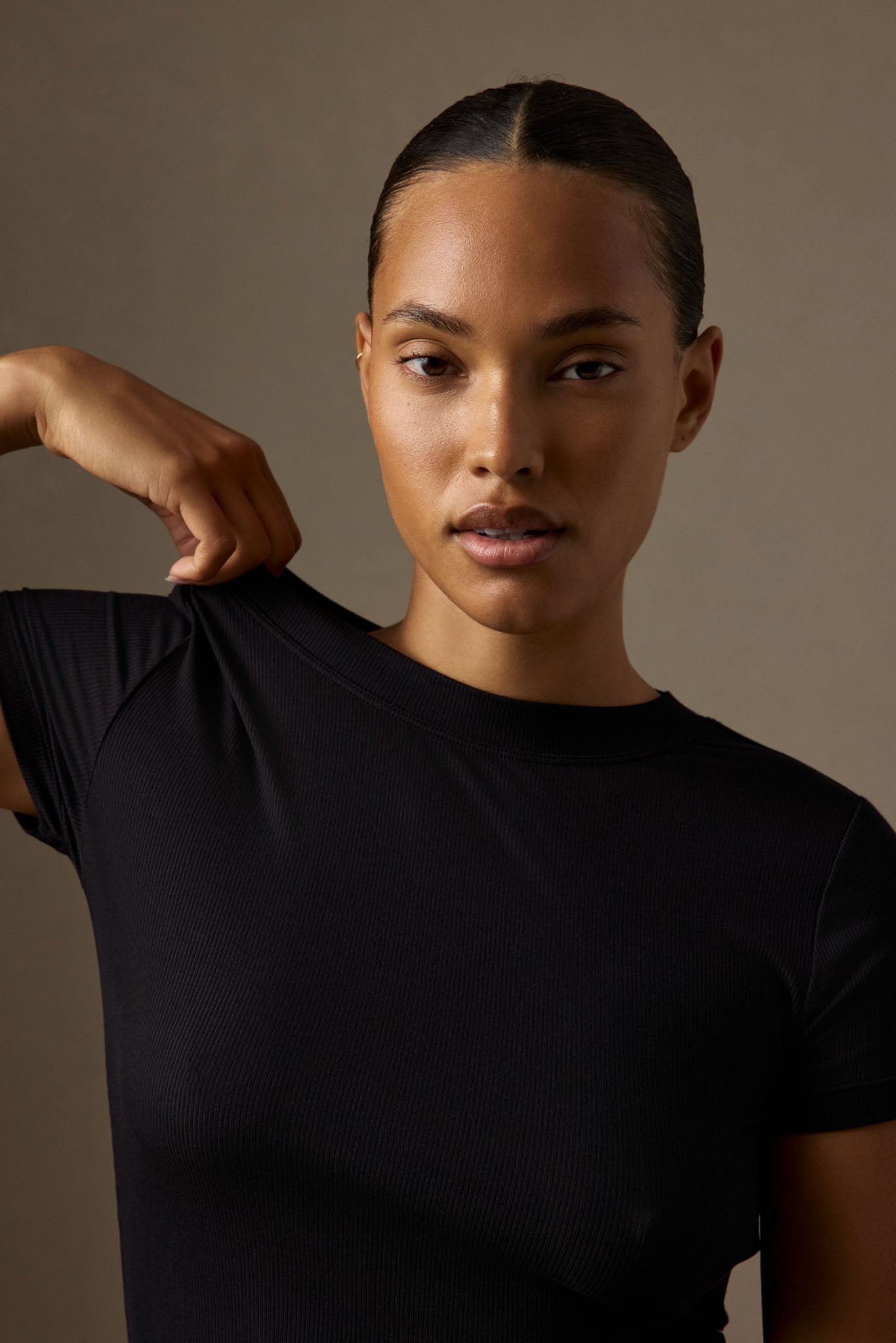 Ojai Tee Long - Black Lightweight Rib