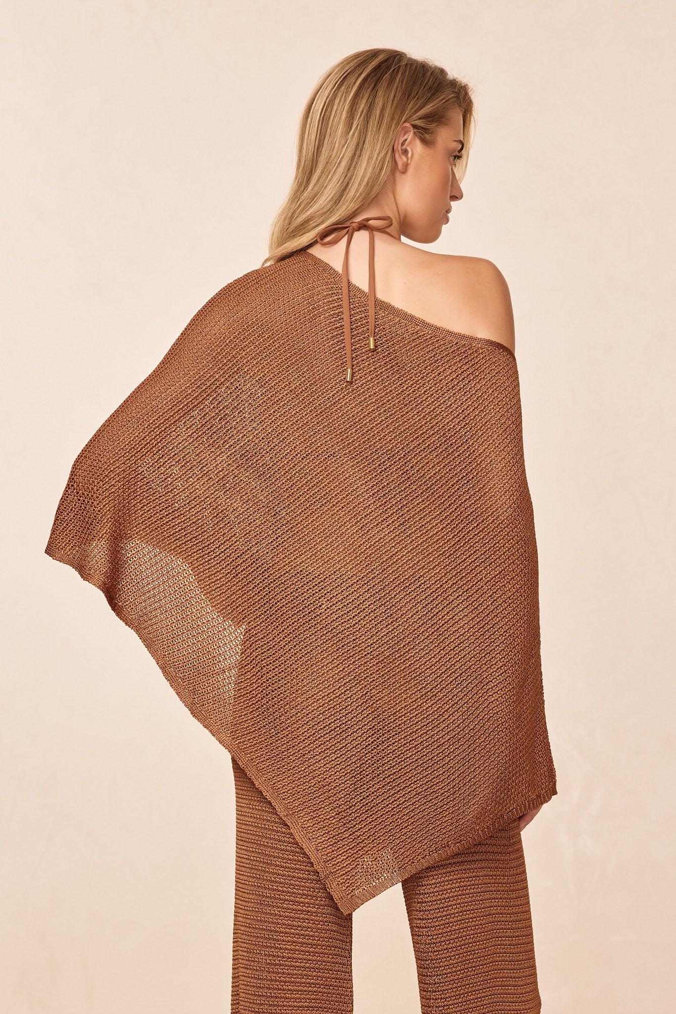 Dominica Poncho - Caramel Treble Knit